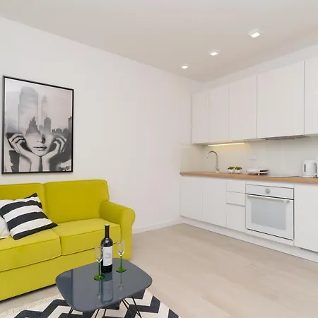 아파트 Mary Ann 3